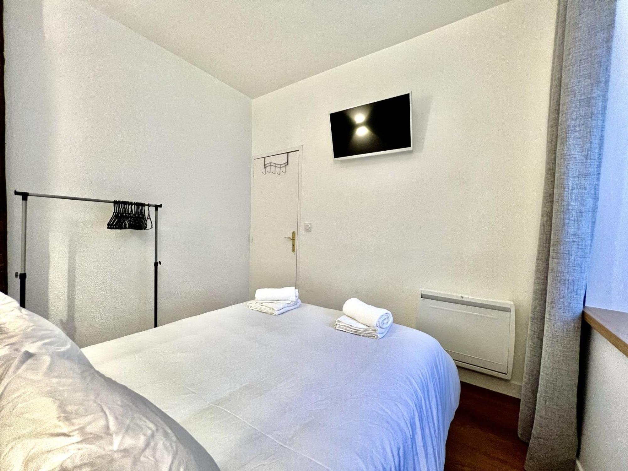 Les Logis D'Esmeralda-Des Appartements Au Charme Intemporel Romorantin-Lanthenay Exterior photo